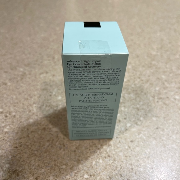 Ester Lauder Advanced Night Repair Eye Concentrate Matrix
Synchronized - Picture 3 of 4